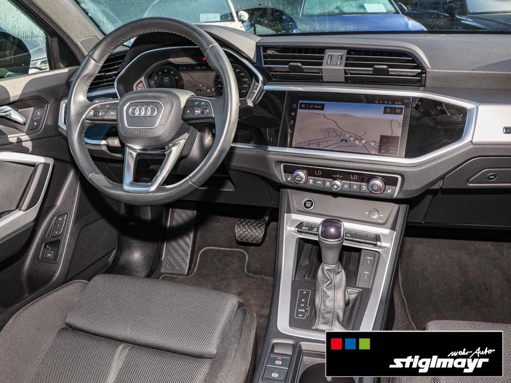 Audi Q3 S-line 40 TFSI quattro ACC AHK LED NAVI PANO foto 4
