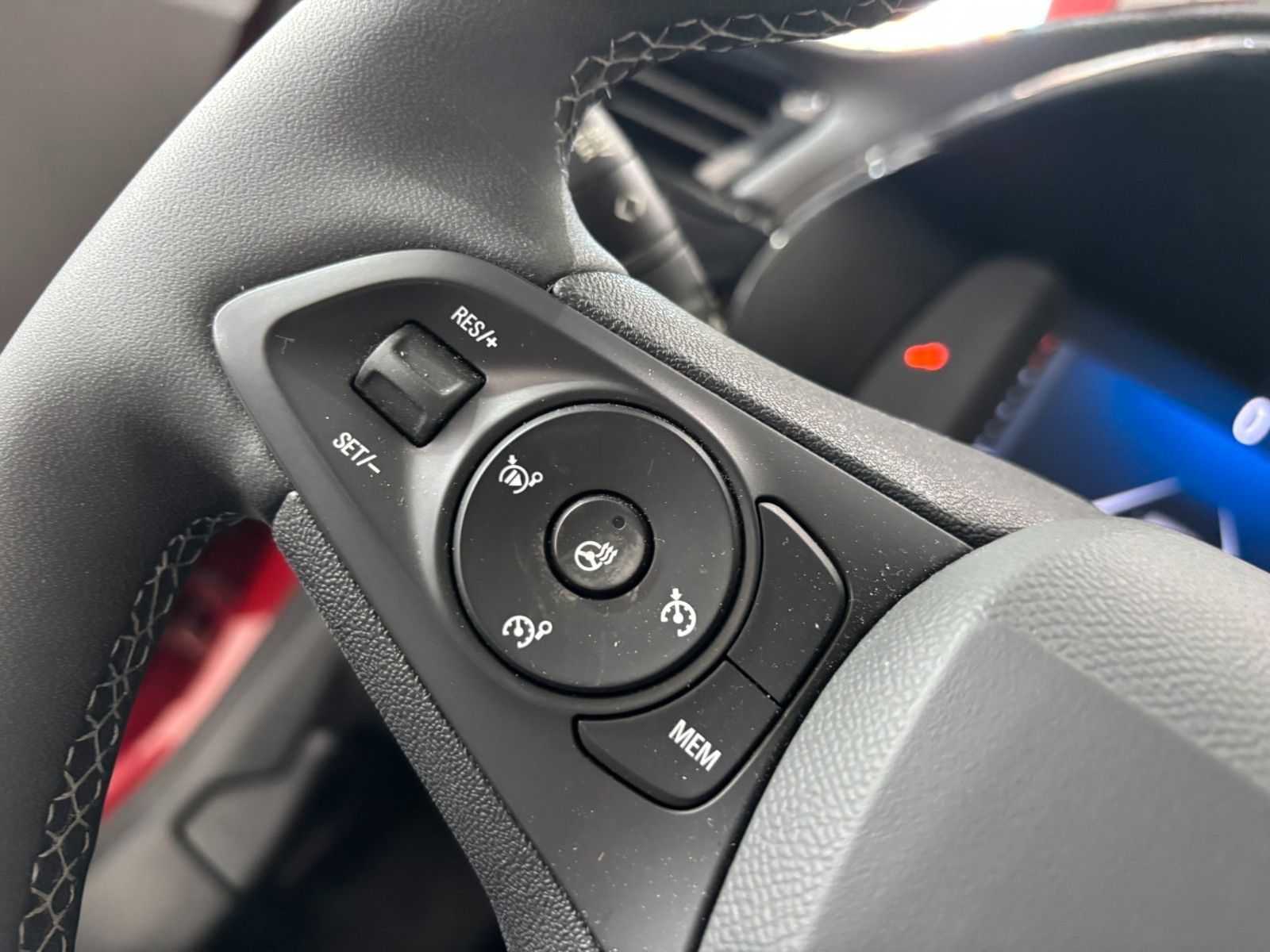 Fahrzeugabbildung Opel Corsa F 1.2 FACELIFT NAVI/LED/KAMERA/VIRTU./DAB+