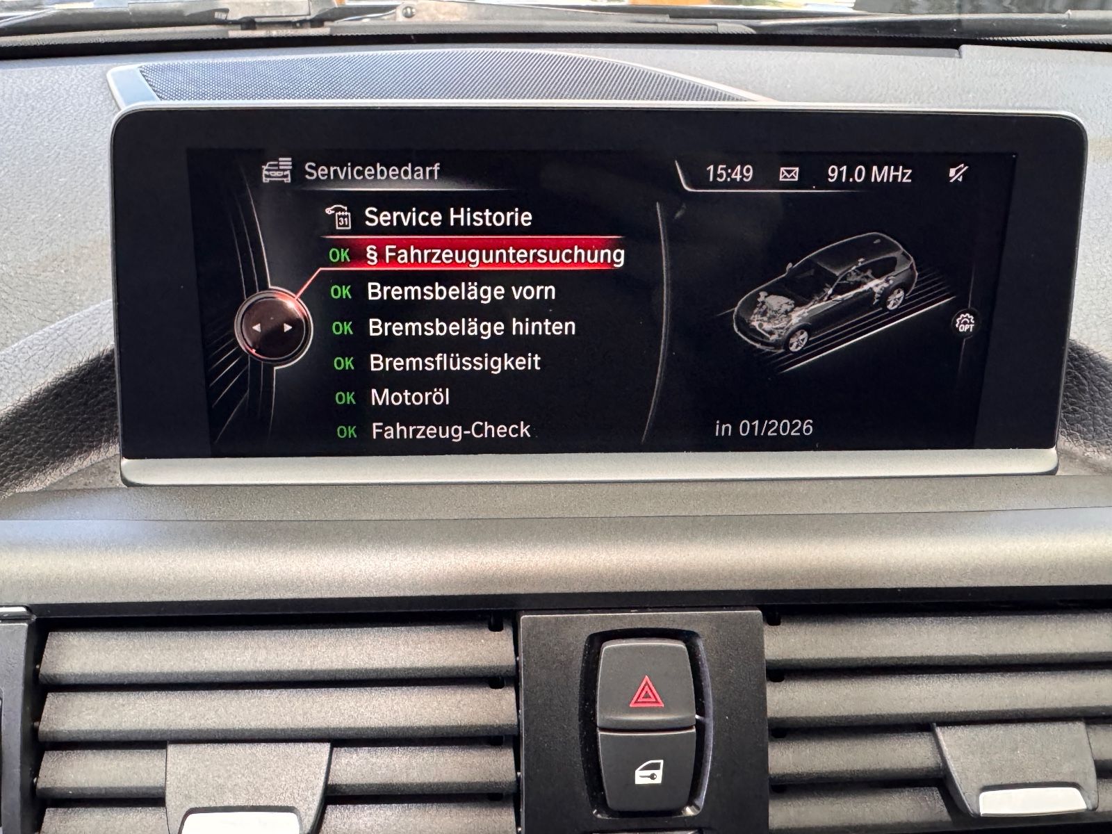 Fahrzeugabbildung BMW M135i xDrive|H&K|LED|KAMERA|VOLL|DEUTSCHES FZG