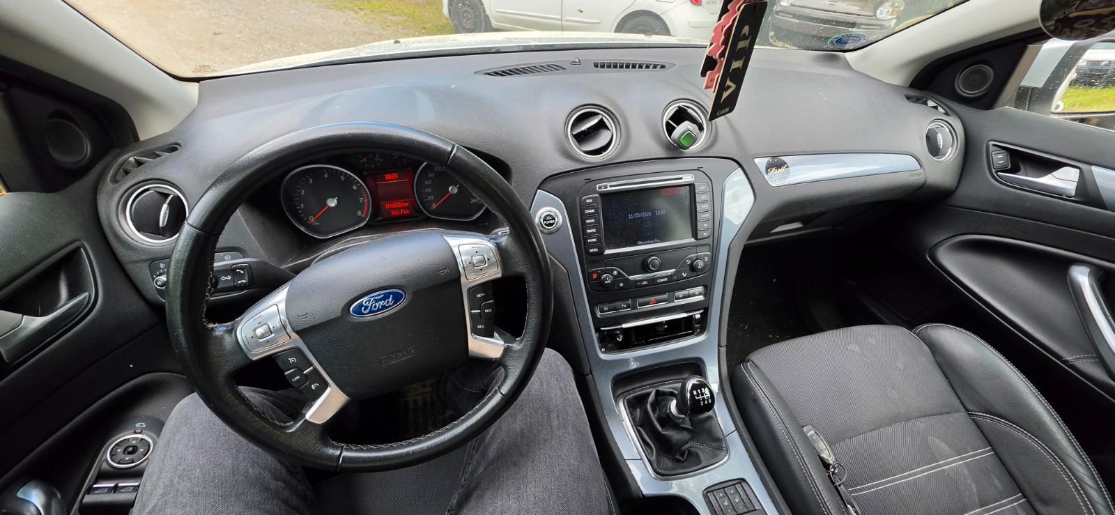 Ford Mondeo 2011 — photo 14