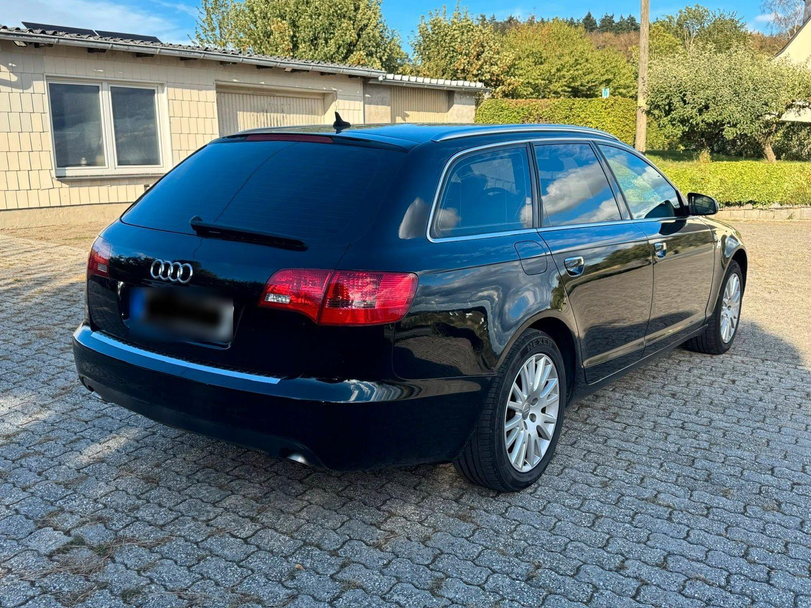Audi A6 2008 — салон