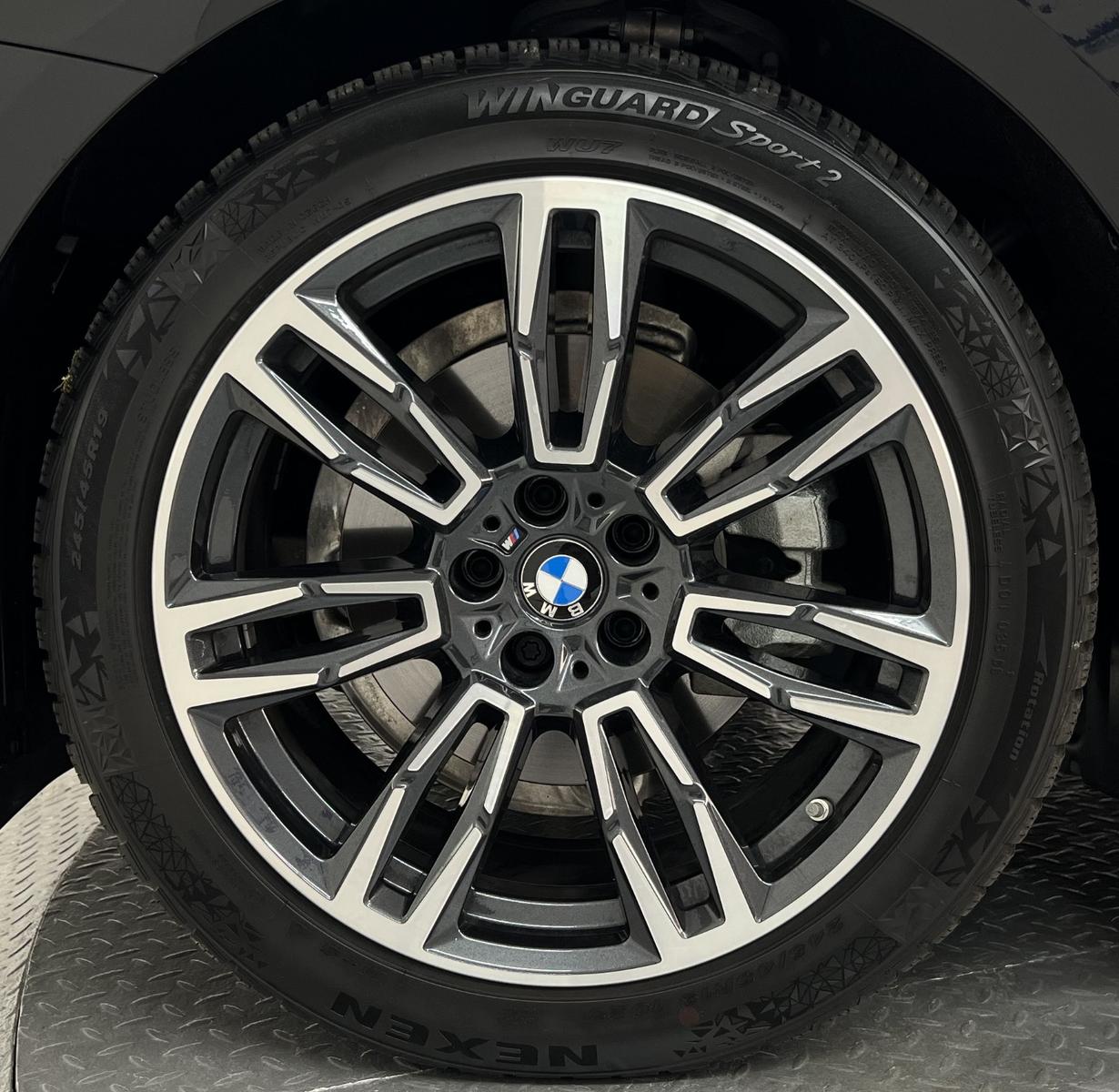 BMW 530 e M Sport Plug-in Hybrid 299 PS H.UP ICONIC