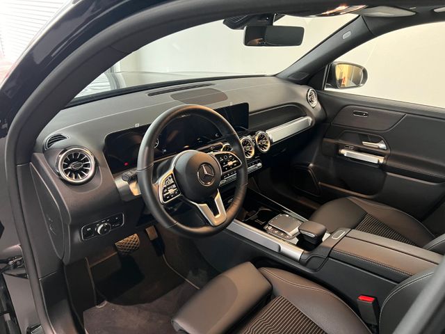 Fahrzeugabbildung Mercedes-Benz GLB 200 Progressive/Multibeam/Pano/AHK/Kamera