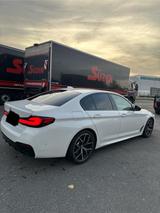 BMW M550i xDrive A - - gebrauchte BMW M550 aus dem Jahr 2022