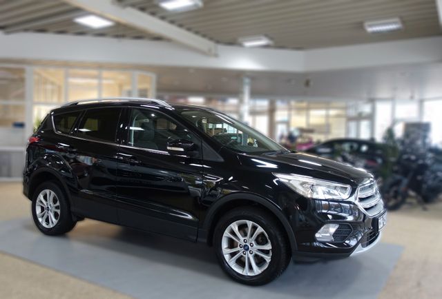 Ford Kuga Titanium TDCI Facelift; NAV PANO AHKv AAC P