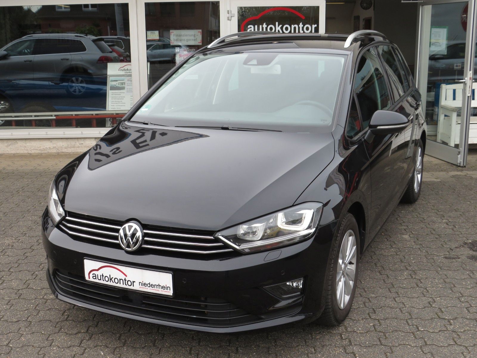 Fahrzeugabbildung Volkswagen Golf Sportsvan Comfort TDI SITZH. PPC XENON 1.H