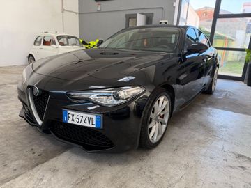 Alfa-Romeo Giulia - 2