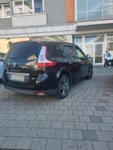 Renault auto verkaufen - Renault Scenic Gebrauchtwagen in Nürnberg