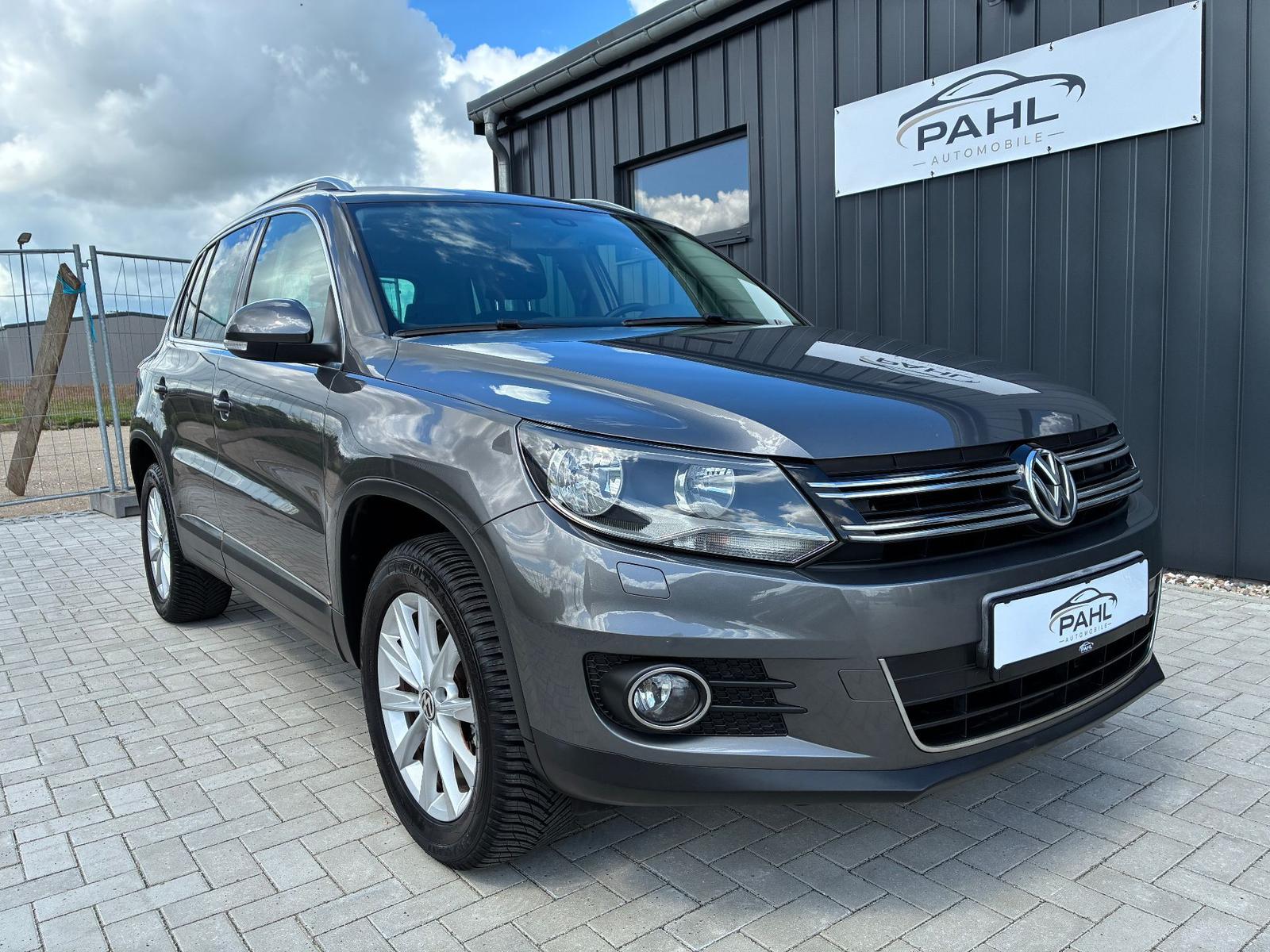 Volkswagen Tiguan 1.4 TSI BMT Sport & Style AHK, PDC, Klima