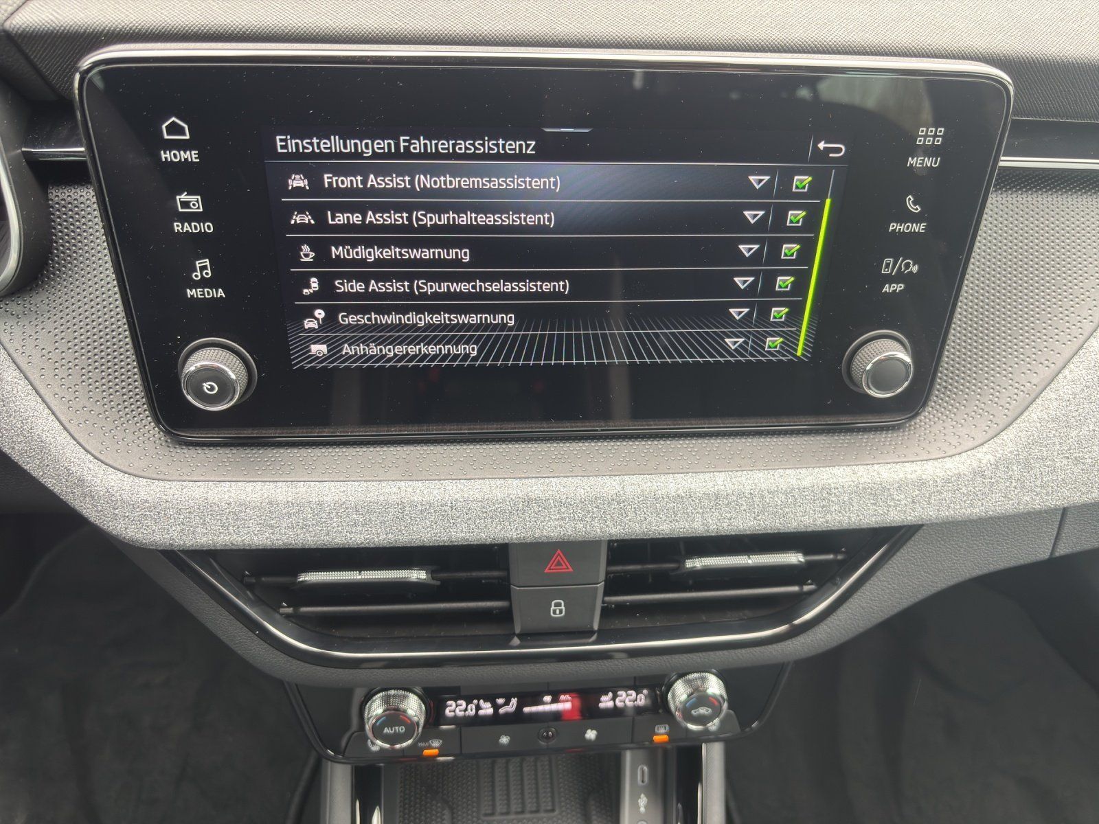 Fahrzeugabbildung SKODA Kamiq Balance 1,0 TSI 85 kW DSG AHK/MATRIX/ACC