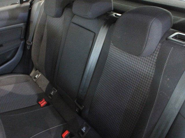 Fahrzeugabbildung Peugeot 308 Active 1.2T NAVI/LED/PDC/TEMPOMAT