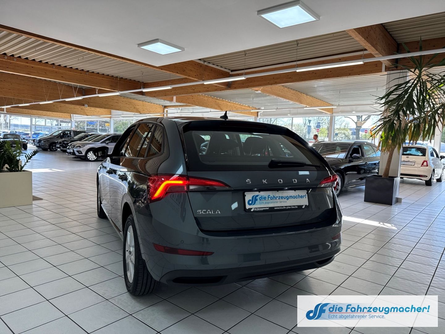 Fahrzeugabbildung SKODA Scala Ambition 1.5 TSI AHK-klappbar Navi Digital