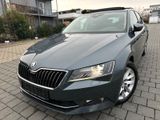 Skoda Superb 1.6TDI DSG Lim EDITION PANORAMA*NAVI*MTL - Skoda Superb mit Diesel-Antrieb: 1.6