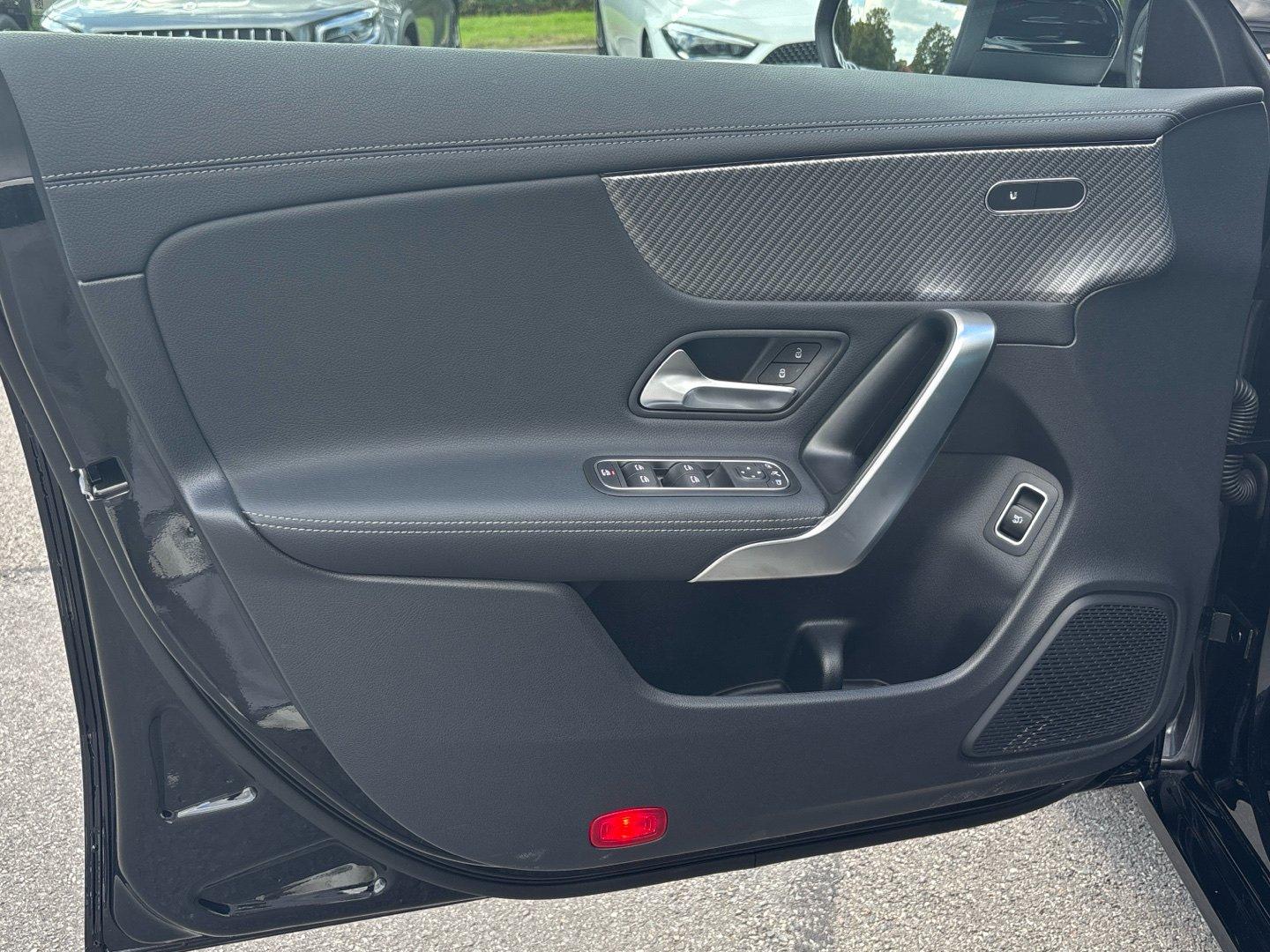Mercedes-Benz CLA 180 SB Progressive-Advanced Winter-Paket AHK