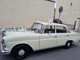 Mercedes-Benz 200 W110 Heckflosse - Mercedes-Benz W110 Heckflosse