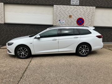 Opel Insignia - 1