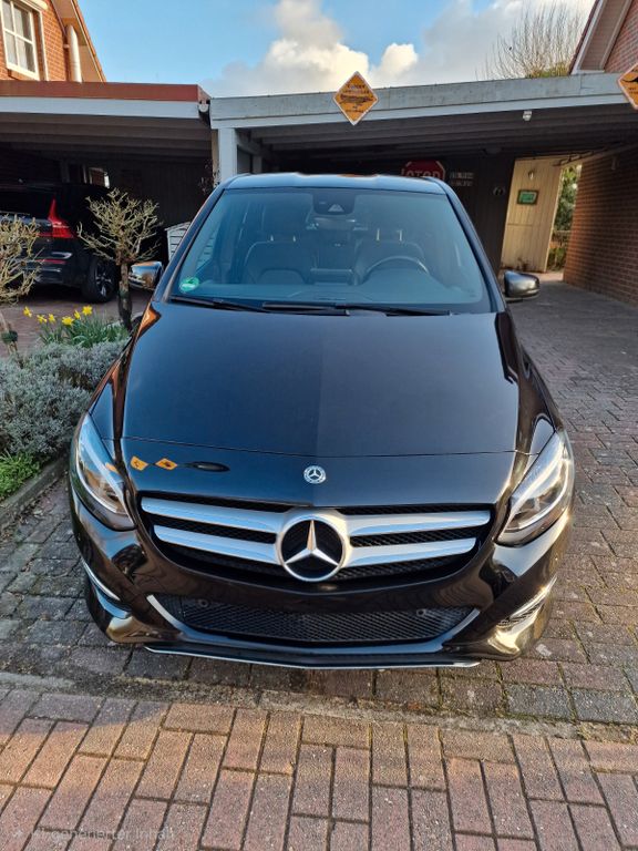 Image of Mercedes-Benz B 180
