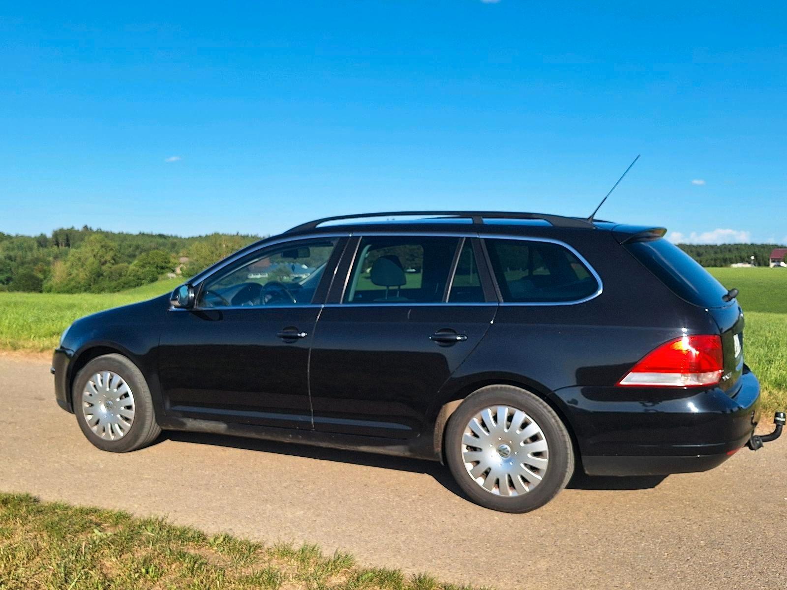 Volkswagen Golf 2009 — engine 105 HP (77kW)