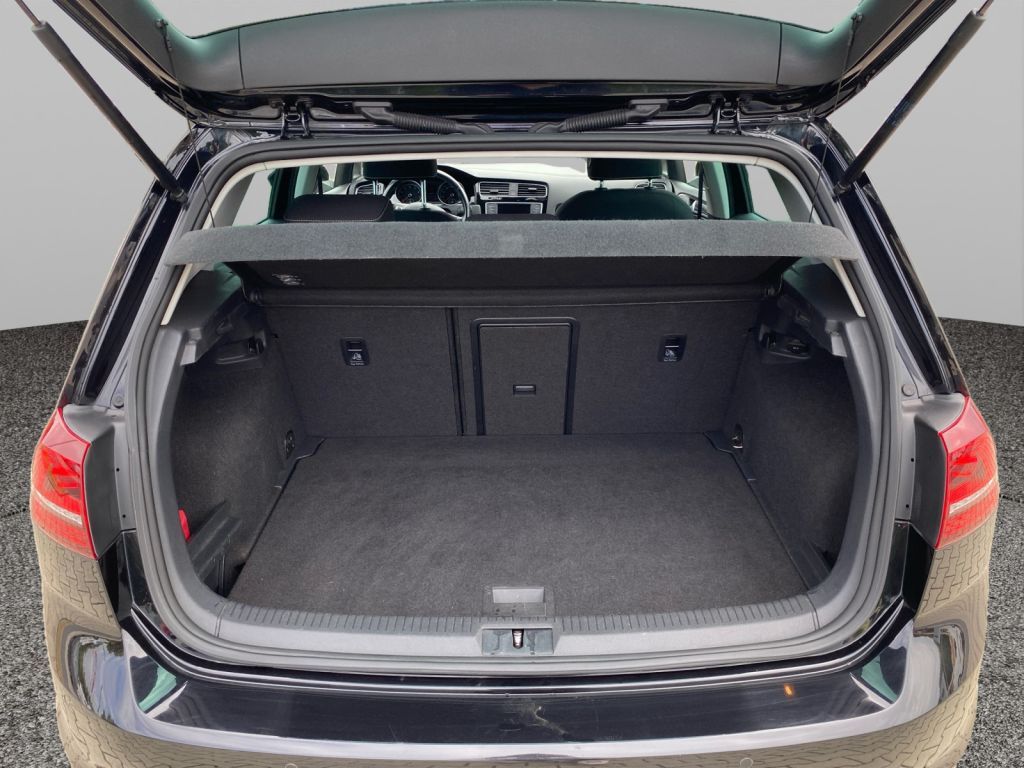 Fahrzeugabbildung Volkswagen Golf 1.4 TSI Highline Xenon,STH,SH,PDC,Climatr.