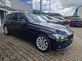 BMW 320 d Touring Sport Line Shadow Teil-Leder Navi  - BMW 3er Reihe Gebrauchtwagen in Stuttgart