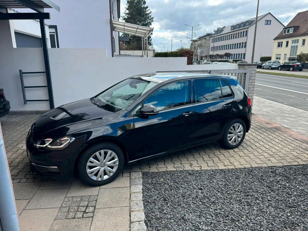 Image of Volkswagen Golf