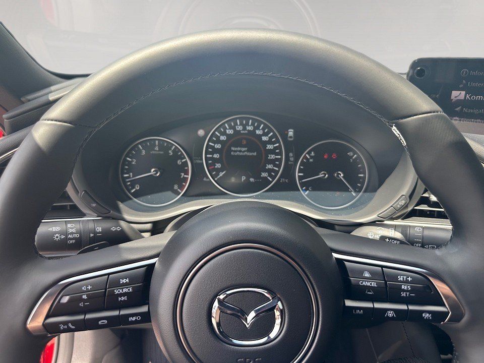 Fahrzeugabbildung Mazda 3 2.5i 140PS A/T Exclusive