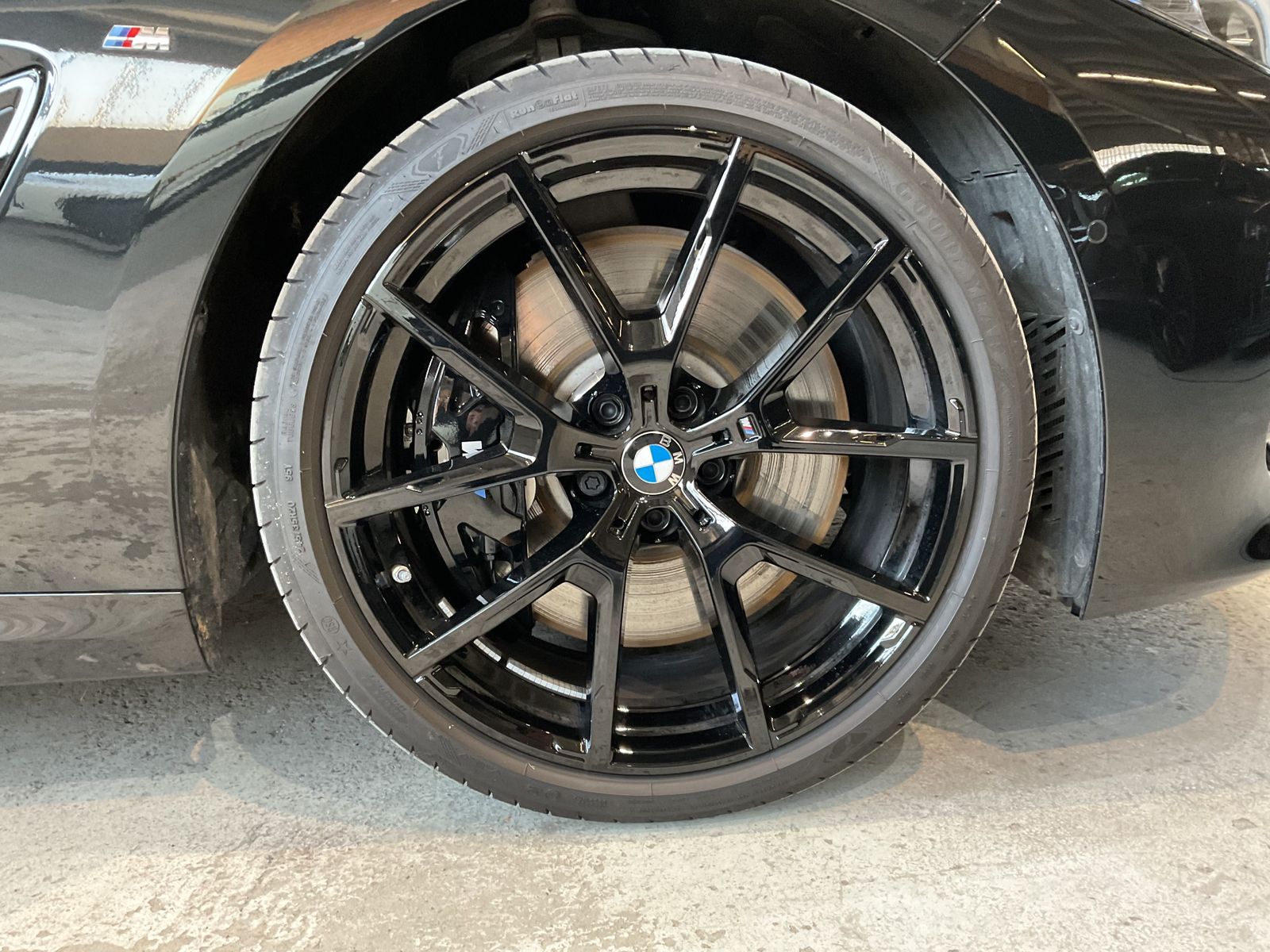 Fahrzeugabbildung BMW 840i M Sportpaket Pro Standheizung B&W Surround