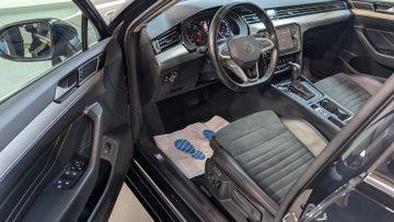 Volkswagen Passat 2.0 TDI Elegance ACC+KAM+MATRIX+AHK