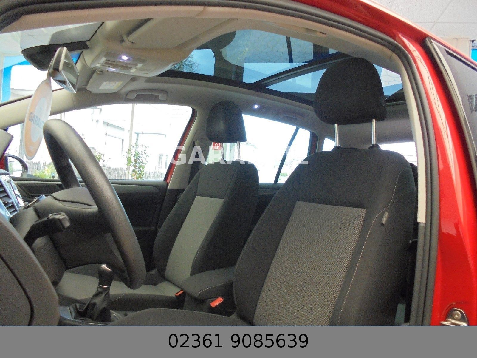 Fahrzeugabbildung Volkswagen Golf Sportsvan VII  BMT/Panorama/Start-Stopp