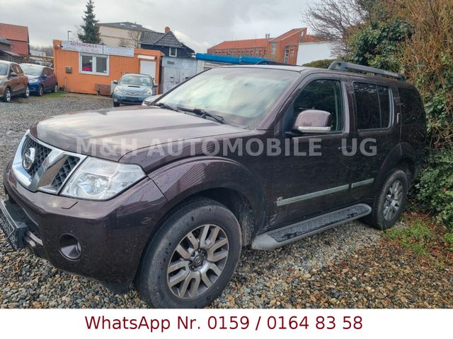 Nissan Pathfinder 3.0 dCi LE