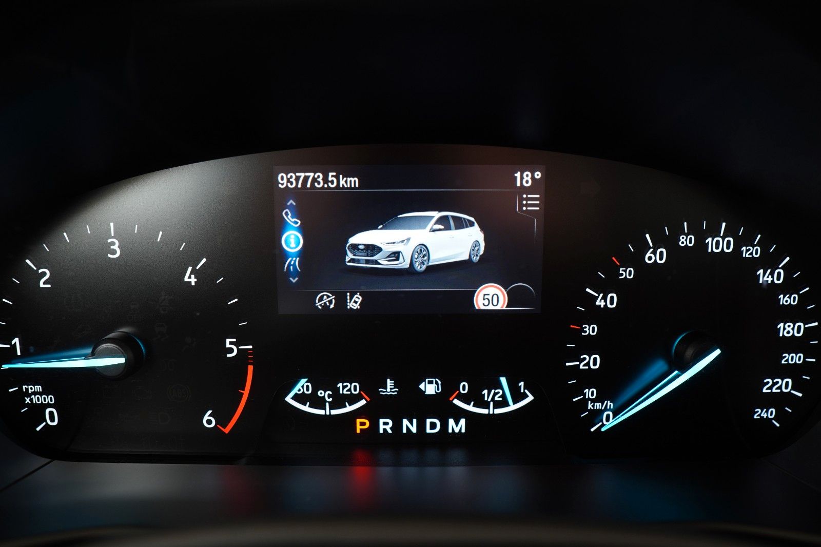 Fahrzeugabbildung Ford Focus Turnier ST-Line *MwSt*1.Hand*Autom.*Navi*