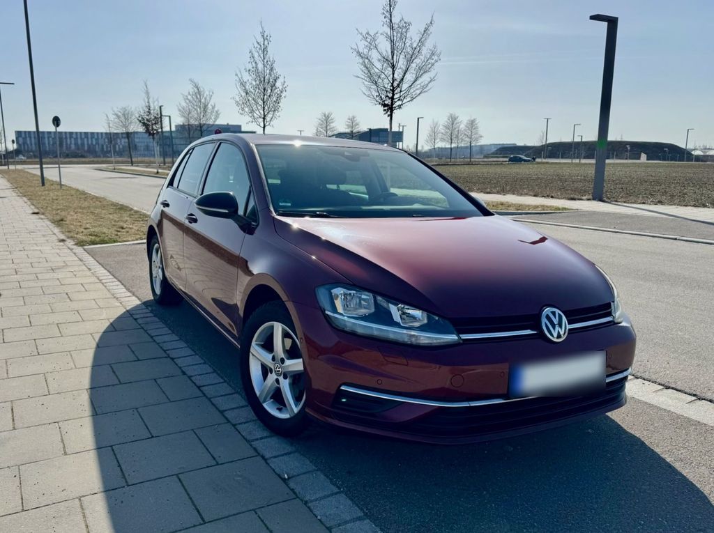 Image of Volkswagen Golf