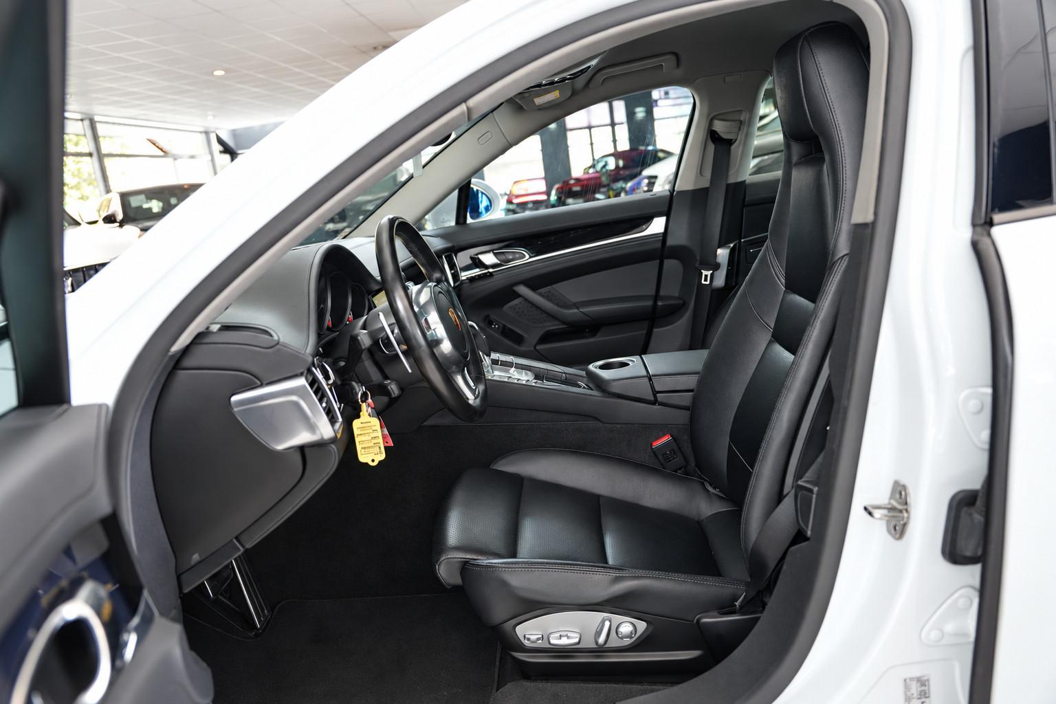 Porsche Panamera 4 Edition 3.6 V6 310 ch PDK / 114 000 km / Sport Chrono / BOSE / Caméra 360°