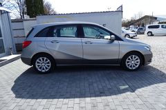 Fahrzeugabbildung Mercedes-Benz B 180 B -Klasse (BM 246) Automatik  **NAVI / PDC
