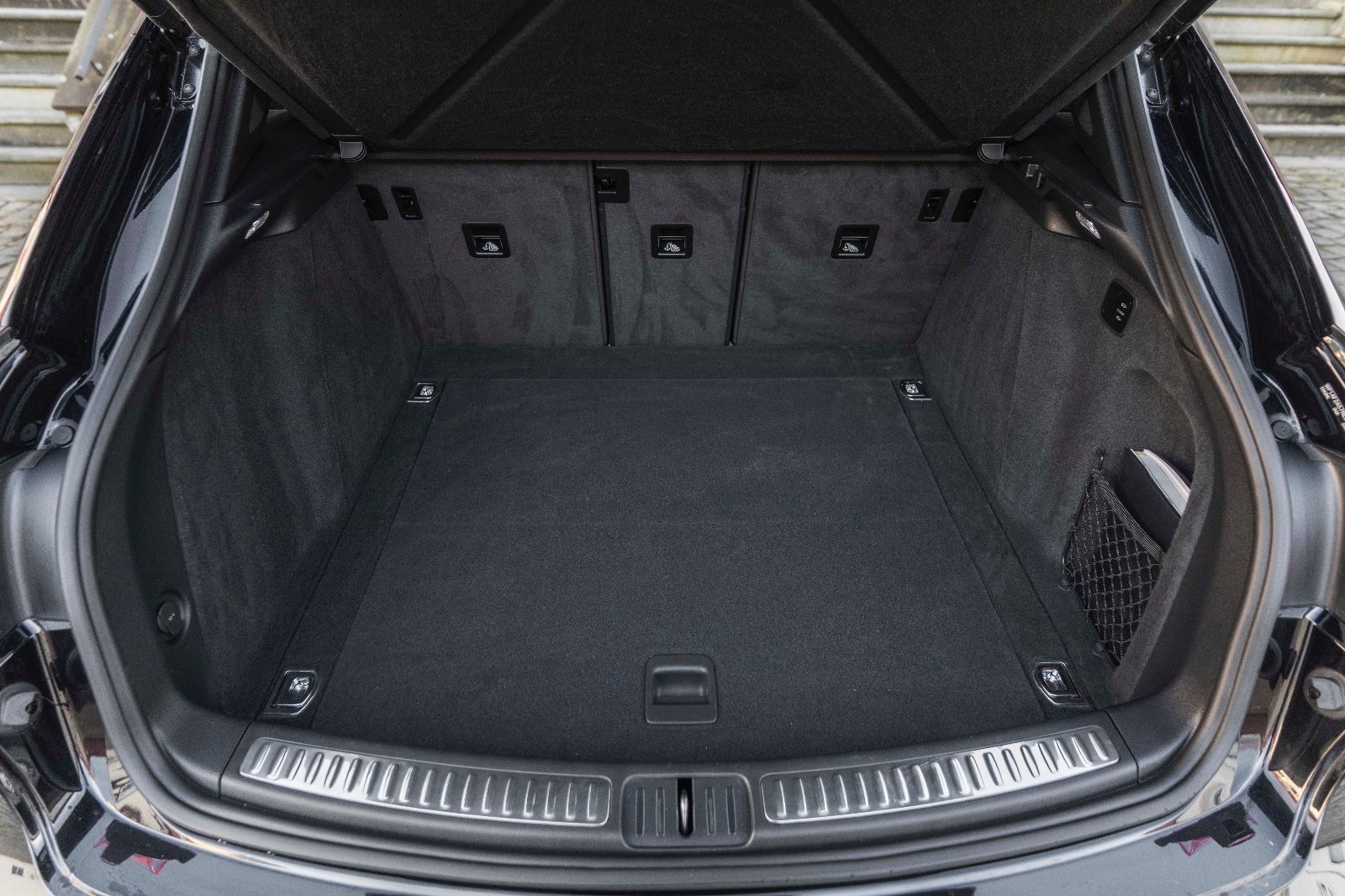 Fahrzeugabbildung Porsche Macan GTS PDLS+ KAM SPORT CHRONO LED PANO LUFT