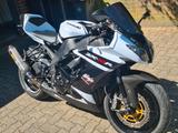 Kawasaki Zx10r - White Edition - KAWASAKI W1