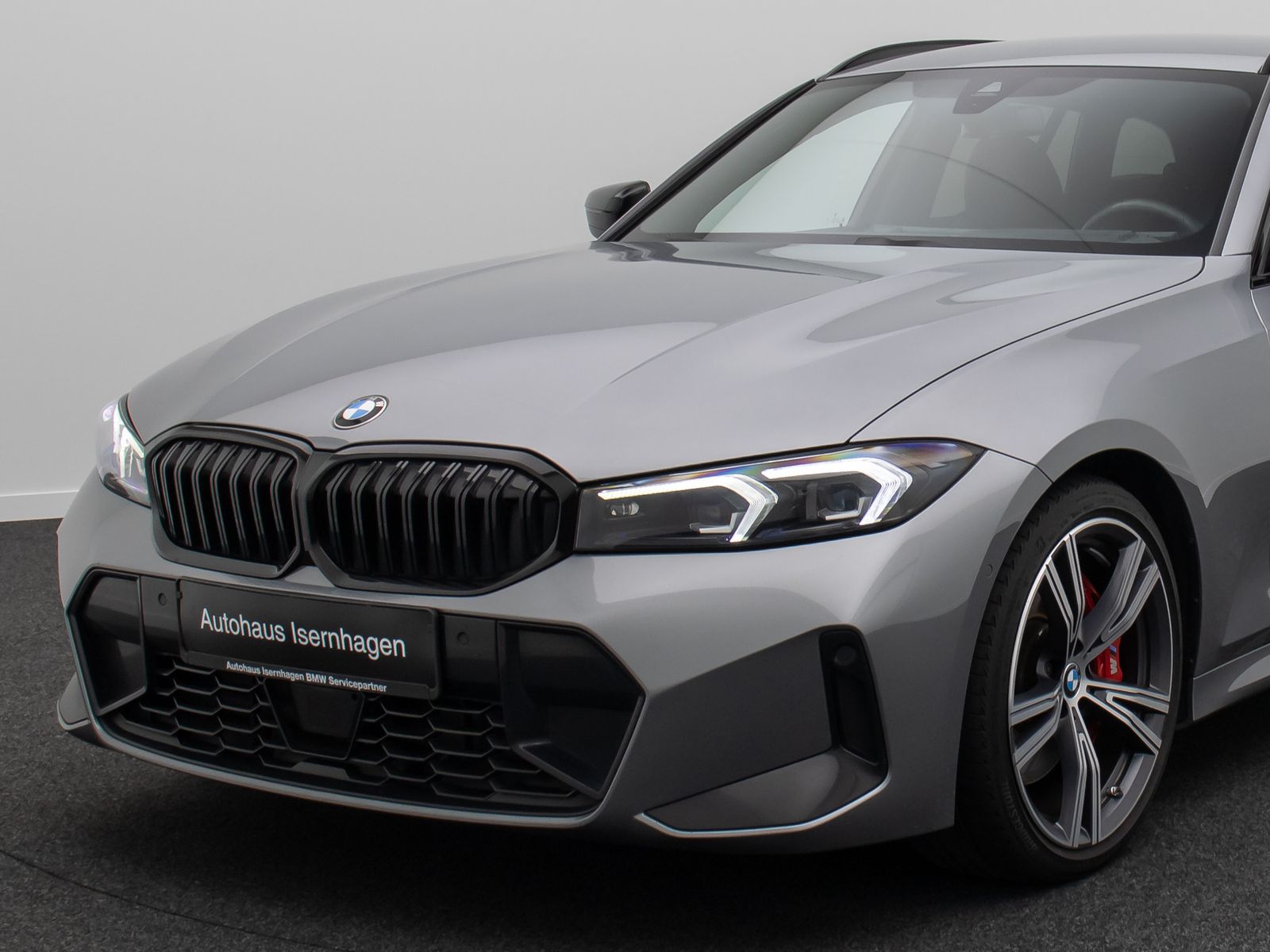 Fahrzeugabbildung BMW 330d M Sport HUD Kamera DAB Alarm Komfort 19Zoll