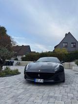 Ferrari California 3.9 V8 T 4-Sitzer - - schwarze Ferrari California