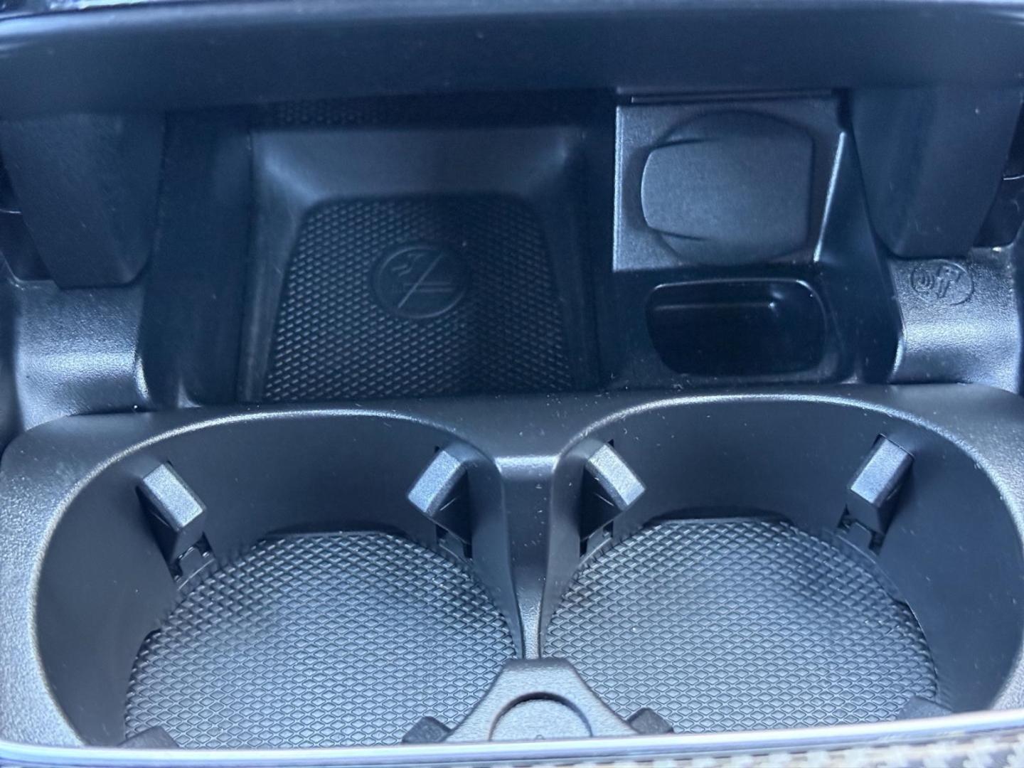 Mercedes-Benz E 220 d T Avantgarde MBUX COMAND Kamera LED Appl