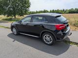 Mercedes-Benz GLA 220 d 4MATIC AMG Line Leder AHK Navi - gebrauchte Mercedes-Benz GLA 220 aus dem Jahr 2015