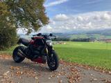 Ducati Diavel 1260S mit Top Ausstattung - DUCATI NAKED BIKE