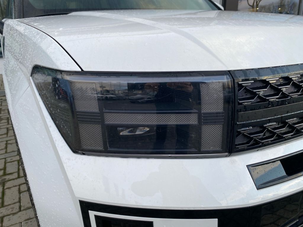 Fahrzeugabbildung Hyundai SANTA FE 1.6 Plugin-Hybrid 4WD Blackline (MX5)
