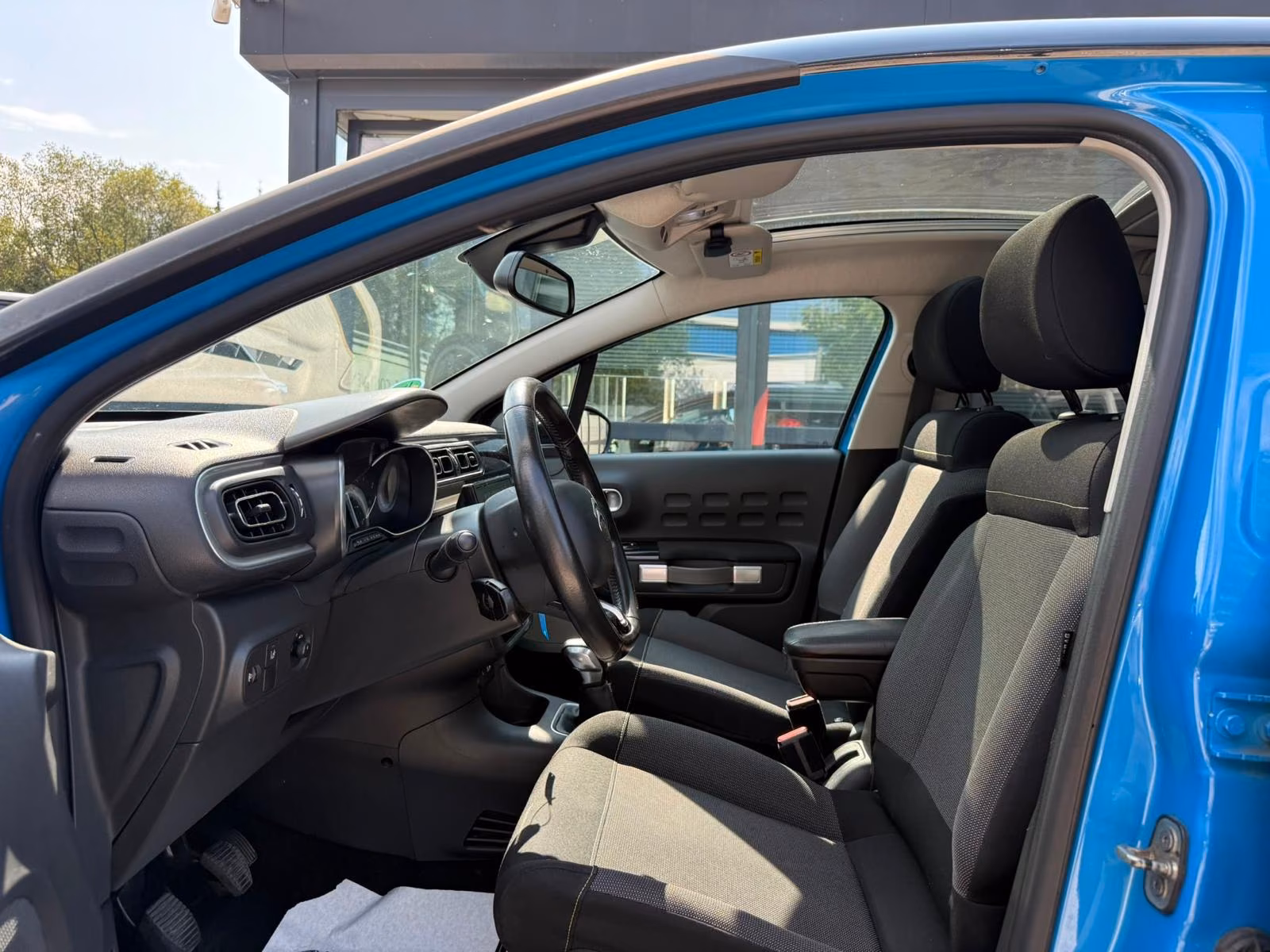 Citroën C3 Shine*LED*Navigation*Kamera*Tempomat*Panorama