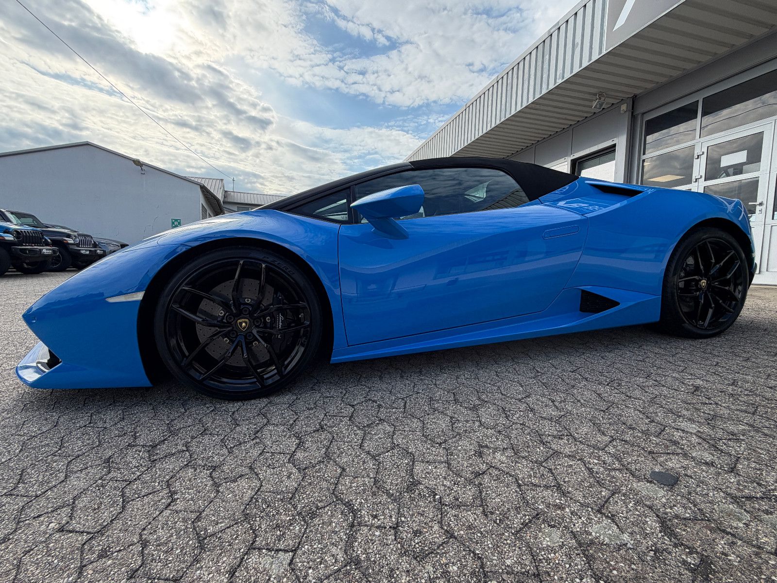 Fahrzeugabbildung Lamborghini Huracán/SPYDER/LIFT/KAMERA/LP610/KERAMIK/