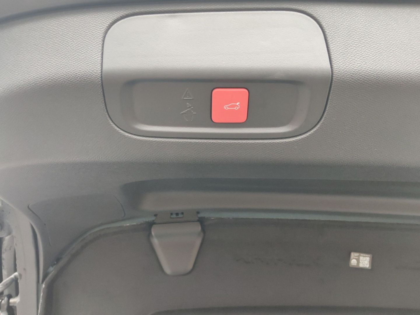 Peugeot 408 - Bild 20