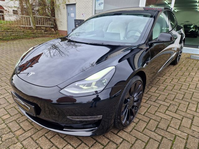 Tesla Model 3 Performance Dual AWD 59TKM 82 kWh 1.HAND