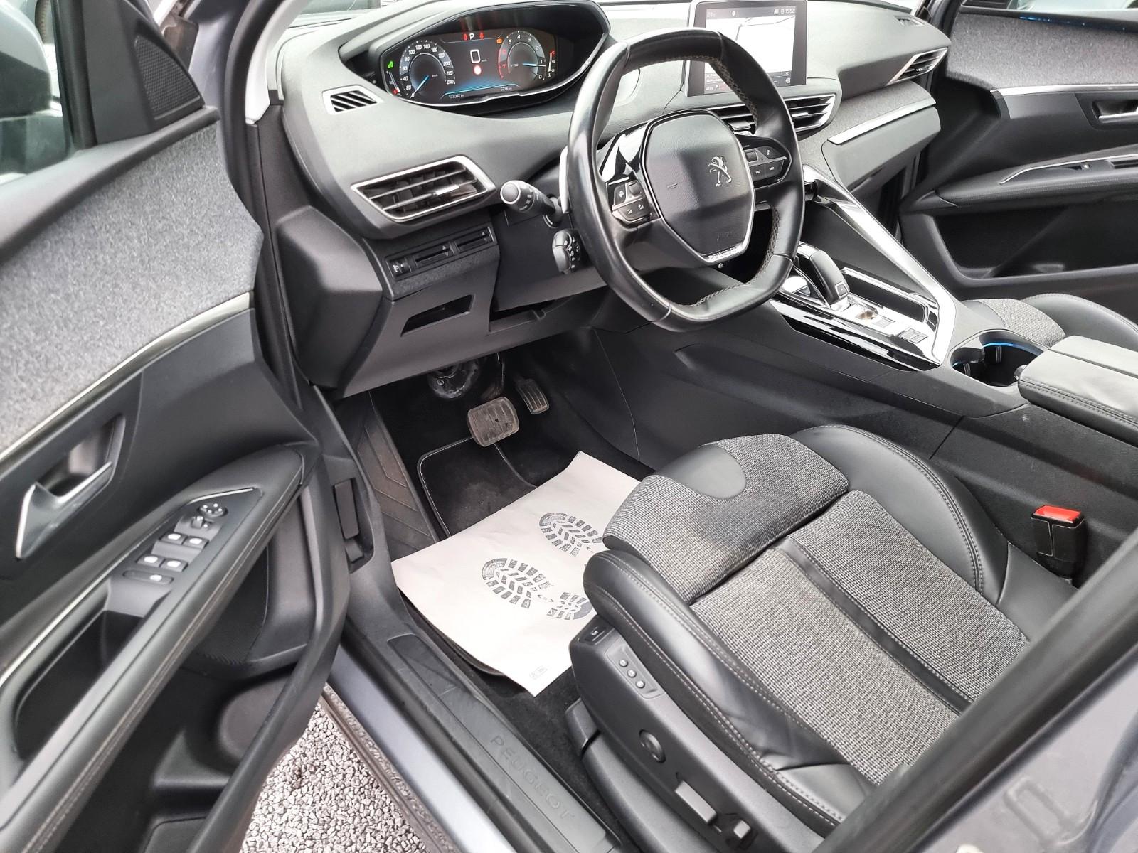 Peugeot 3008 Allure NAVI TEMP KAM SITZH PDC ACC CARPLAY