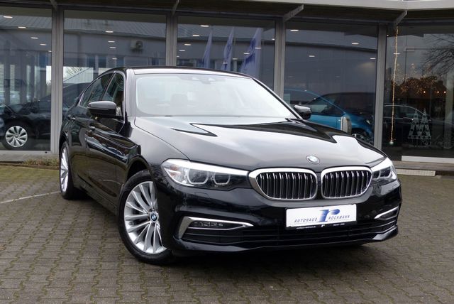 BMW 520i Lim Aut. Leder Navi PDC LED Edelholz