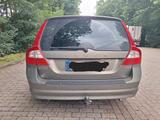 Volvo V70 2.5T Kinetic Kinetic - gebrauchte Volvo V70 aus dem Jahr 2010