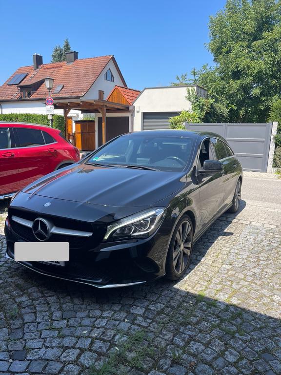 Mercedes-Benz CLA 200